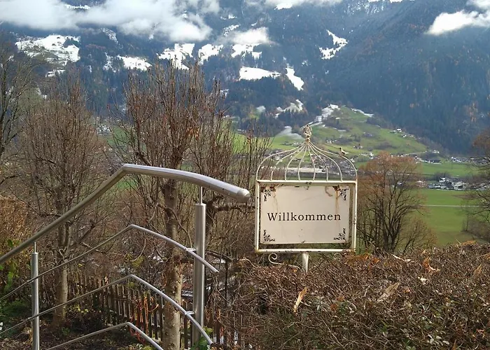 Hereinspaziert